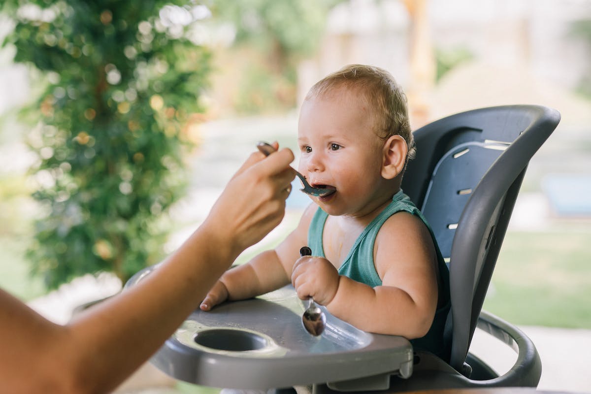 baby eating